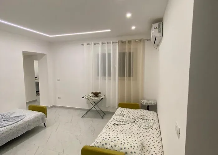 Apartment In Plazhe